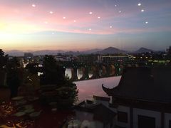 -披云山庄