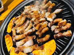 -唯成•韩国炭火烤肉 유성고기