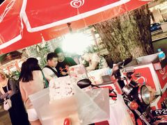 -詹爷爷乌节路街头冰淇淋