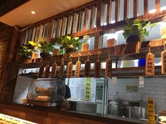 -弄堂咪道-饭香·面香·馄饨香(钦州北路田尚坊店)