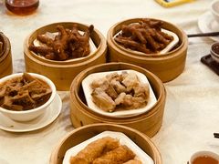 -东豪园林海鲜酒家(南港路辅路店)