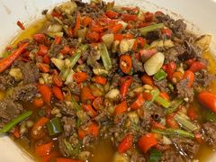 小炒黄牛肉-俏湘厨•地道湘菜(建华南路店)