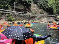 -安吉龙王山峡谷漂流