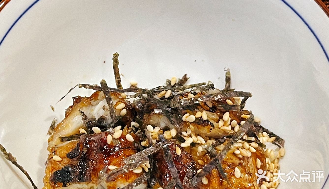 品味鳗鱼三吃的魅力｜哲平鳗满·活烤鳗鱼