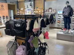 -VANS(三里屯太古里店)