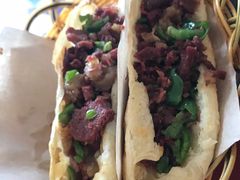 -秦小龙驴肉火烧馆