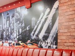 -玛格萝妮比萨屋(陆家浜路店)