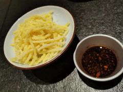 洋芋擦擦-丝路金桃·新疆菜(徐汇店)