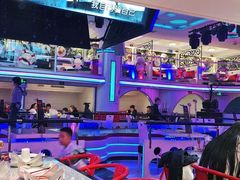 大堂-巴特餐饮6加1音乐餐吧·新疆菜