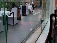 -深圳富苑皇冠假日套房酒店