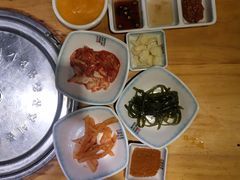 配菜-唯成•韩国炭火烤肉 유성고기