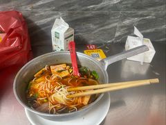 -铁锅哥米线