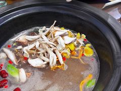 -菌乡缘·野生菌蒸汽鱼火锅(江边夜市店)