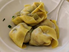 笋尖鲜肉大馄饨-小胖子馄饨店(洪兴路店)