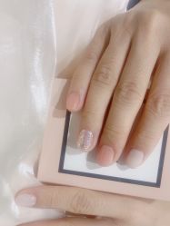 -荷茉里美甲美睫
