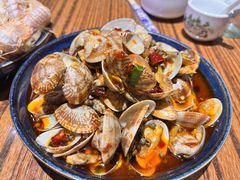-蚝堡海鲜·威海菜·海肠捞饭·烧烤·亚洲吃蚝公司(幸福门店)