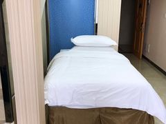 -维也纳酒店(广州南站高铁站店)