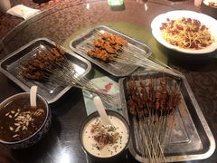 -老兰家传统烧烤炒菜泡馍(小南门店)