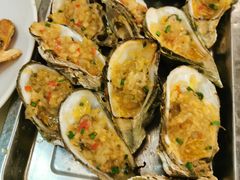 -覃记海鲜美食餐厅