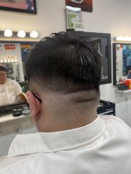 -HEADSTAR BARBERSHOP·男士理发店