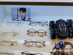 -罗伯特眼镜·蔡司官方授权(前海桂湾店)
