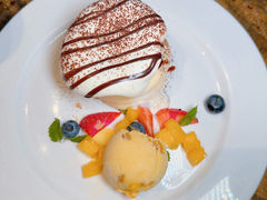 -松山湖凯悦酒店·Café自助餐厅·周末火舞秀表演