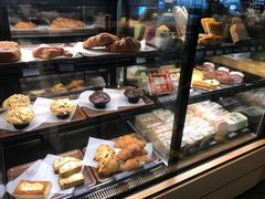 -星巴克(广州南站A18检票口楼上)