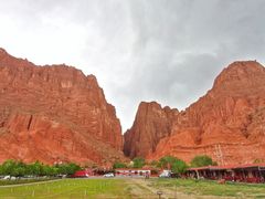 -天山神秘大峡谷