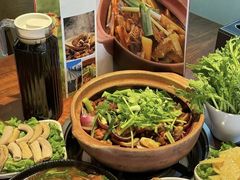 -胡须佬鸡煲四季火锅店(石厦西村直营店)