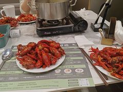 -金马门国际美食百汇(珞喻路店)