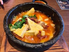 咕嘟肉末包浆豆腐-云海肴·汽锅鸡·云南菜(天山百盛优客店)