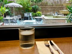 餐具摆设-潮一不贰·法式甜品·生日蛋糕·西式简餐(外滩店)