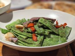 古丽家的扁豆角-纳瓦新疆菜(银都店)