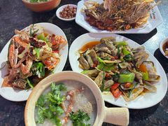 -岛中岛·海鲜大排档·万宁老字号(东澳店)