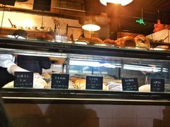 面包甜点陈列柜-仙峰天然面包(迎宾路店)