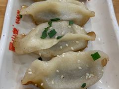 牛肉鍋貼-小姜锅贴(凤凰街店)