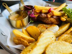 -OLD TREE老树咖啡·西餐厅(台山人工湖店)