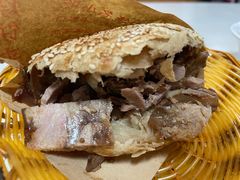 -洪峰浩老北京烧饼夹肉(角门路店)
