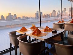 靠窗位-璞渼咖啡 ROOF P.M. Café(浦东美术馆店)