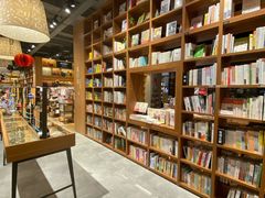 -百新书局(尚悦湾店)