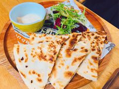 酱鸭肉芝士飞饼-自如ZSPACE四合院艺术餐厅