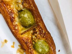 蒜香橄榄条-OUR Bakery(三里屯太古里店)