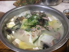 大份汤肘子-乐山饭店