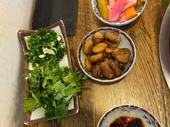 -毛辣果·贵州红酸汤牛肉火锅(西单店)