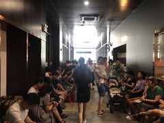 等位区-煲王粤菜餐厅(中侨中心店)