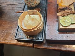-银米·云南传统过桥米线(双廊黑金冠店)