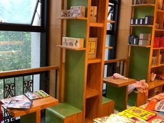 -新华书店(泉城路店)