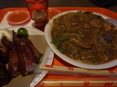 -东海岸人工湖美食村