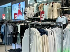 -王府井奥莱临潼小镇(临潼店)