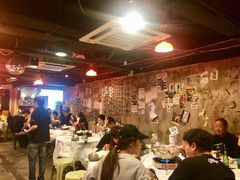 大堂-鲜入围煮花胶鸡海鲜火锅